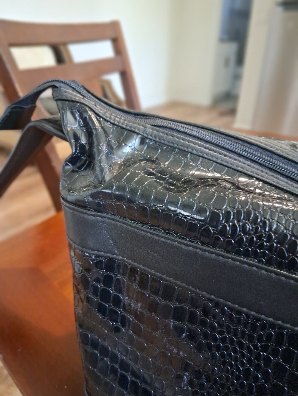 GORGEOUS Lancome Cosmetic Case - Picture 6 of 11